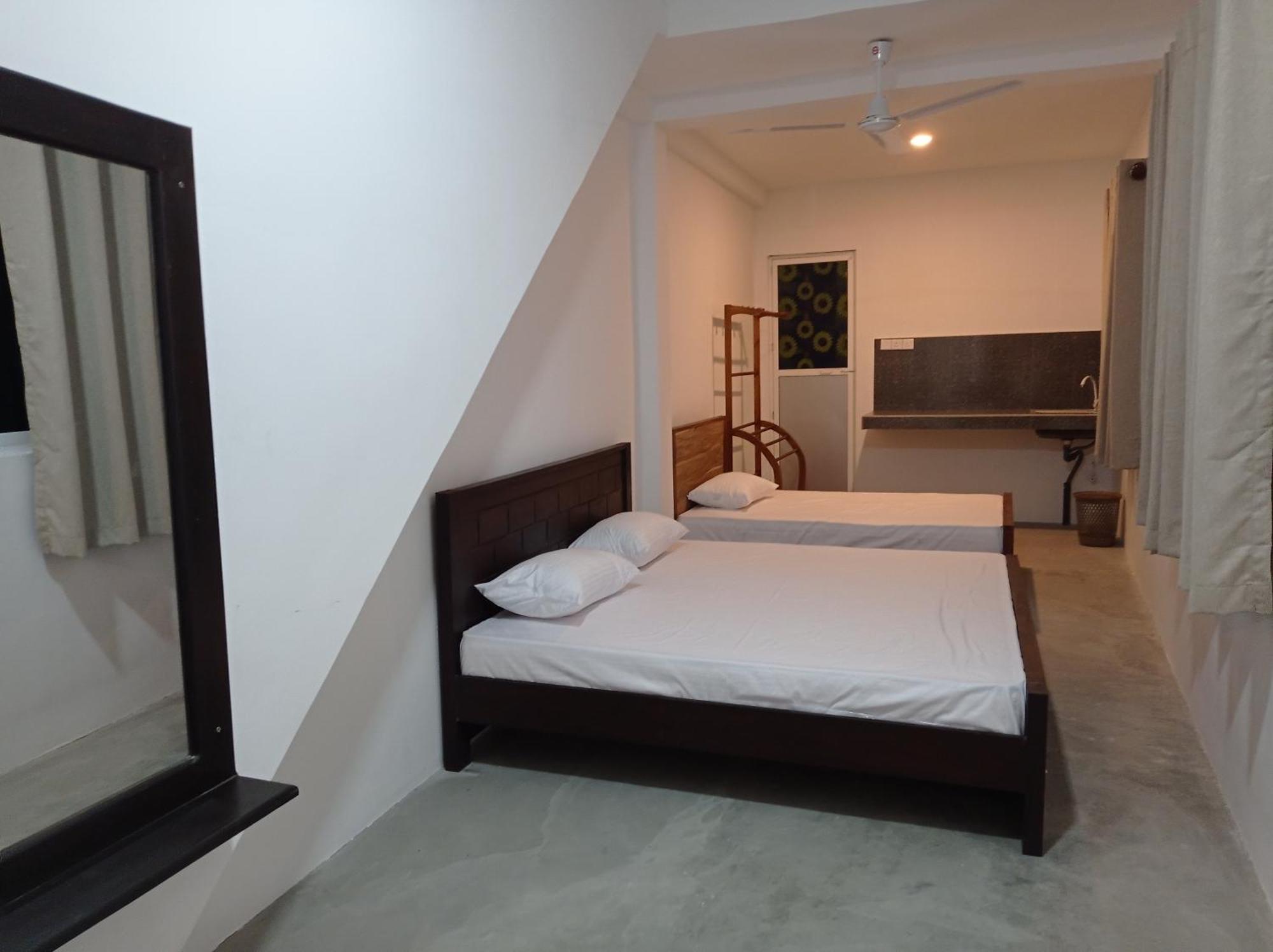 Surf & Salt Apartment Weligama Exterior photo